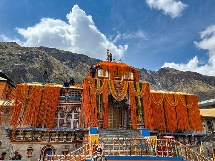 श्री बदरीनाथ केदारनाथ मंदिर समिति के अध्यक्ष अजेंद्र अजय ने इस संबंध में जानकारी दी.