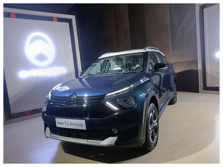 The wheelbase is also claimed to have longest wheelbase while coming in 5 and 5+2 seater version along with a 511l boot. Being a three row SUV lends an air of practicality with roof mounted air vents as well. The C3 Aircross will come with a turbo petrol engine with a 1.2l turbo which makes 110bhp. Gearbox options include a 6-speed manual, automatic could come later. (Image: Somnath Chatterjee)