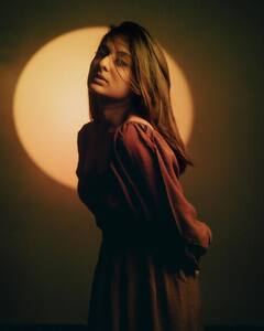 Esther Anil Photos: అవాక్కయ్యారా - మీరు చూస్తున్నది 'దృశ్యం'లో వెంకటేష్ చిన్న కూతురినే!