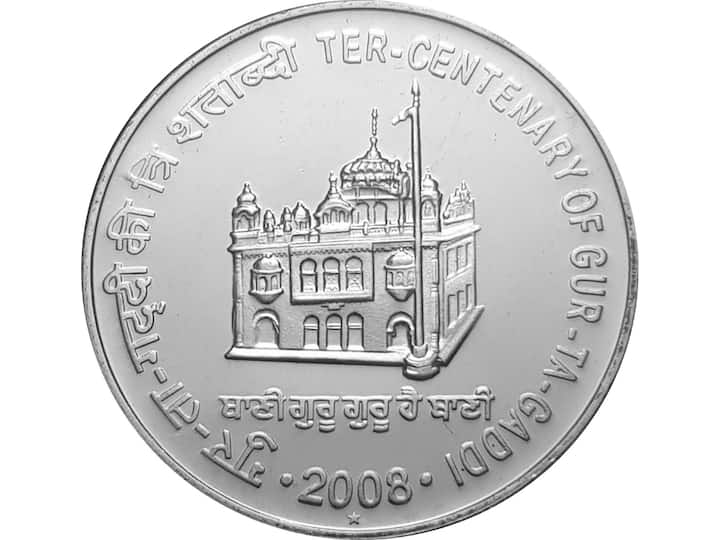 On November 3, 1708, Guru Gobind Singh, the Tenth Sikh Guru, declared that there would be no more human Gurus and the Guru Granth Sahib would be the eternal and 'Living Guru'. A Rs 100 commemorative coin was released to mark the tercentenary occasion known as GUR-TA-GADDI. (Image Source: Ministry of Finance)