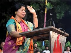 'भगवान को पुकार रहे एकनाथ शिंदे', ठाकरे गुट की नेता सुषमा अंधारे ने मुख्यमंत्री पर साधा निशाना