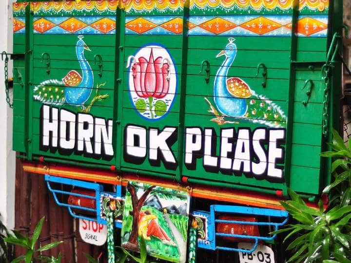 ट्रकों के पीछे क्यों लिखा होता है 'Horn Ok Please', नहीं जानते होंगे आप! Horn OK Please Meaning See why Horn OK Please is written on back of many trucks ट्रकों के पीछे क्यों लिखा होता है 'Horn Ok Please', नहीं जानते होंगे आप!