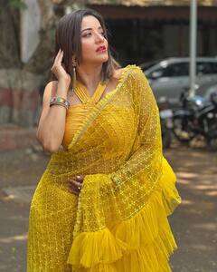 Monalisha PHOTO: યેલો સાડીમાં મોનાલિસાએ આપ્યા કાતિલ પોઝ, જુઓ તસવીરો