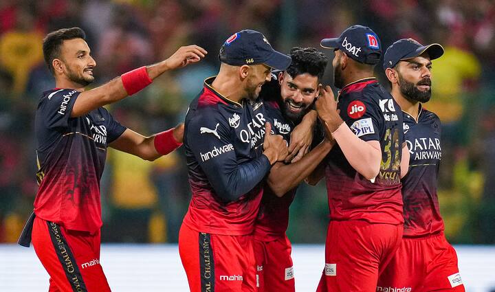 युजवेंद्र चहलने १२ विकेट घेतल्या आहेत. तुषार देशपांडे याच्या नावावरही १२ विकेट आहेत. आघाडीच्य पाच वेगवान गोलंदाजात चार भारतीय गोलंदाजांचा समावेश आहे.