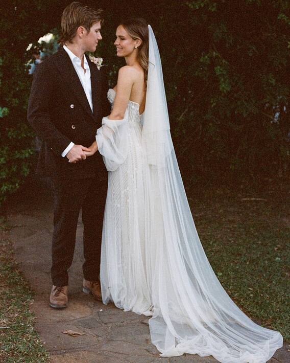 In Pics: बेहद खूबसूरत हैं एडम जेम्पा की वाइफ, शादी से पहले ऑस्ट्रेलियाई लेग स्पिनर की मार्कस स्टोइनिस से रिश्ते की थी अफवाह