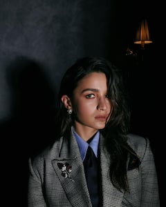 Alia bhatt : ‘பிஃப்டி கேஜி..தாஜ் மஹால் எனக்கே..எனக்கா..’ஆலியா பட்டின் அசத்தல் க்ளிக்ஸ்!