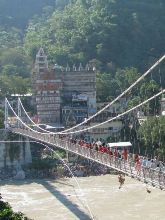 कांच के पुल पर चलने का रोमांच अब भारत में भी होगा पूरा