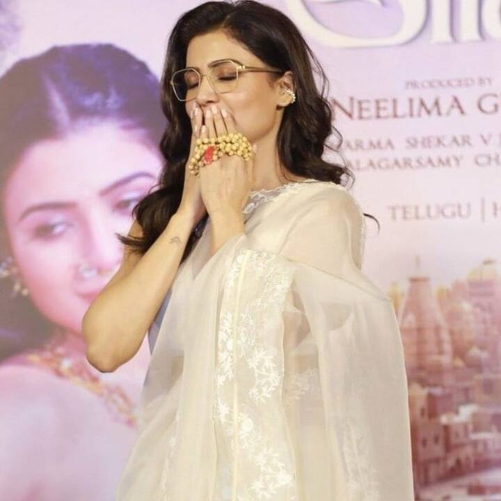 தமிழ், தெலுங்கு என இரண்டு தென்னிந்திய மொழி படங்களிலும் முன்னணி நாயகியாக இருக்கும் சமந்தாவிற்கு இன்று பிறந்தநாள். இவர் குறித்த சில சுவாரஸ்ய தகவல்களை தெரிந்து கொள்வேமா?