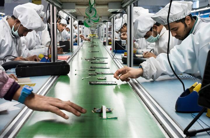 আন্তর্জাতিক শ্রম সম্মেলন রেজোলিউশন, ২০২২-এ- 'নিরাপদ এবং স্বাস্থ্যকর কাজের পরিবেশ'-মৌলিক অধিকার হিসাবে স্বীকৃত হয়েছে।