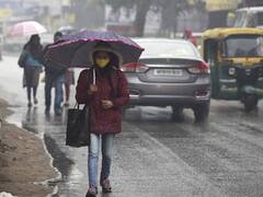 TN Rain Alert: அடுத்த 3 மணி நேரத்தில் 4 மாவட்டங்களில் மழைக்கு வாய்ப்பு.. எந்தெந்த மாவட்டம்? இன்றைய வானிலை அப்டேட் இதோ..