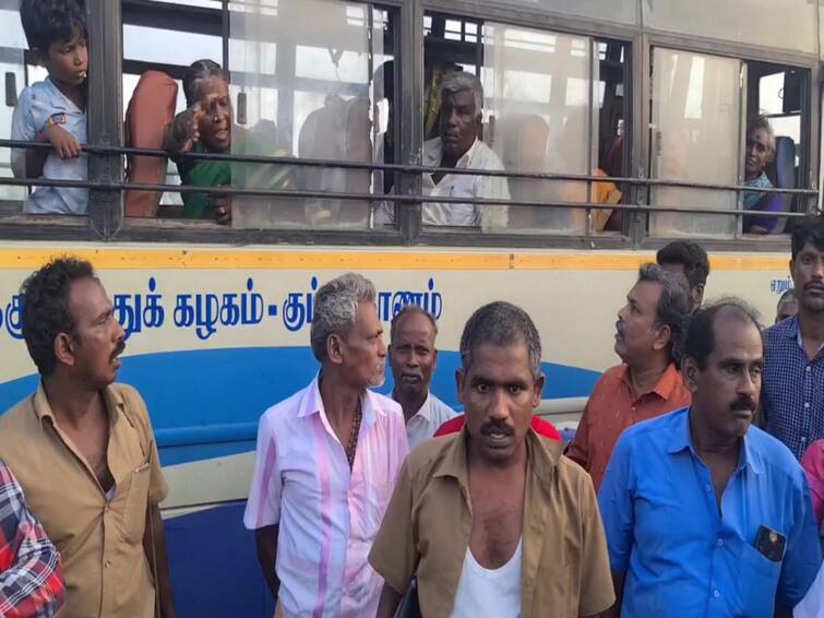 Thiruvannamalai driver attacked the bus driver demanding to stop the government bus TNN அரசு பேருந்தை நிறுத்த கோரி நடத்துநர் மீது சரமாரி தாக்குதல்  -  வந்தவாசி அருகே பரபரப்பு