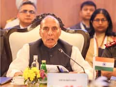 भारत का पाकिस्तान को संदेश, SCO समिट में राजनाथ सिंह बोले- ‘प्राथमिकता आतंकवाद से निपटना होनी चाहिए’