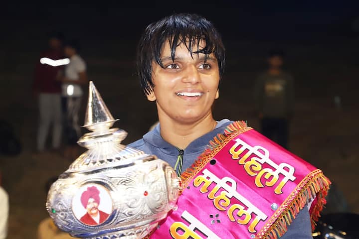 भारतीय कुस्ती महासंघाच्या अस्थायी समितीच्या मान्यतेने दीपाली भोसले-सय्यद चॅरिटेबल ट्रस्टकडून राजर्षी शाहू खासबाग मैदानात स्पर्धा झाली.