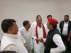 यूपी निकाय चुनाव से पहले अखिलेश यादव ने की कांग्रेस में सेंधमारी, इस नेता ने थामा सपा का हाथ