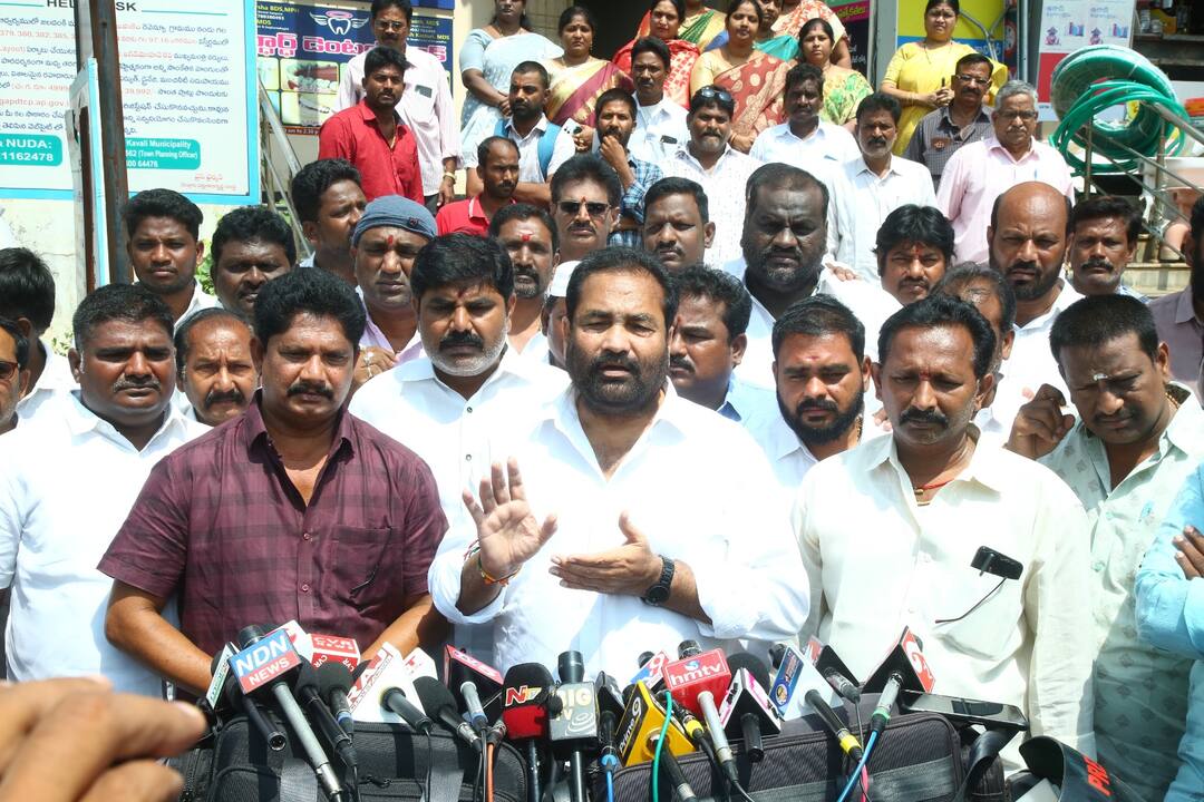 Nellore rural MLA Kotamreddy Sridhar Reddy give another deadline to Govt DNN మరోసారి డెడ్ లైన్ పెట్టిన నెల్లూరు రెబల్ ఎమ్మెల్యే కోటంరెడ్డి