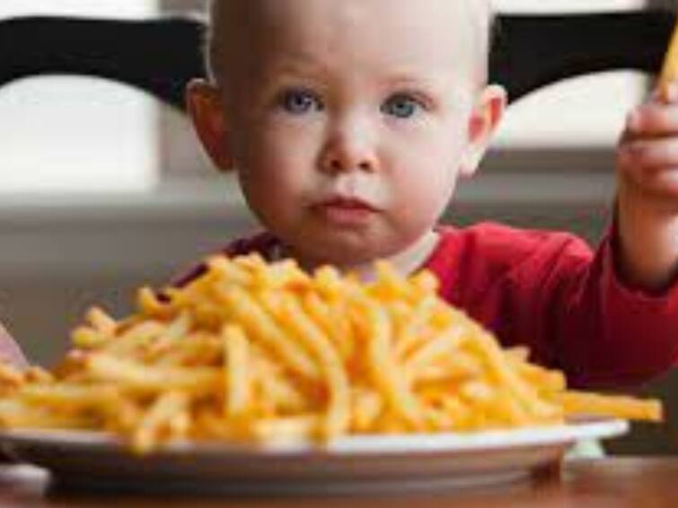 studies show eating french french fries can cause anxiety and stress French Fries: உங்கள் குழந்தைகள் பிரெஞ்சு ஃப்ரைஸ் விரும்பிகளா? ஜாக்கிரதை... ஆய்வு சொல்லும் திடுக்கிடும் தகவல்!