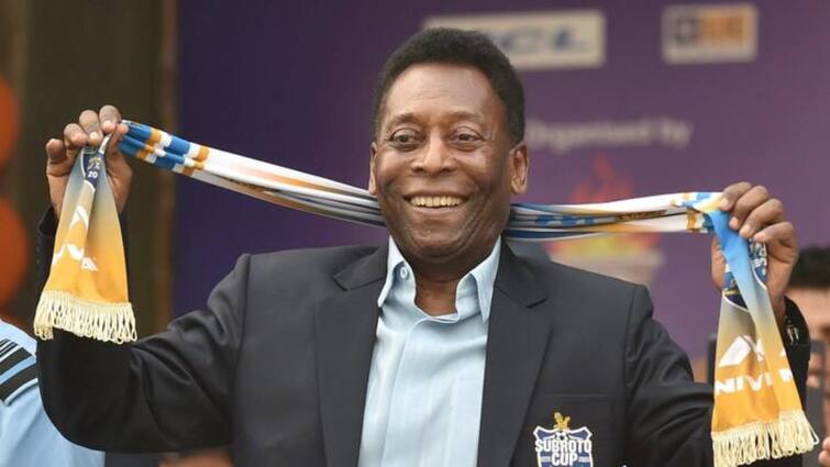 Pele word inducted in Brazilian dictionary to honor the football legend Pele in Dictionary: পেলেকে সম্মান জানাতে বিশেষ উদ্যোগ, অভিধানে জায়গা পেলেন কিংবদন্তি ফুটবলার