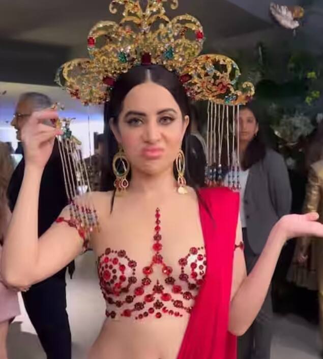 ਉਰਫੀ ਨੂੰ ਇਕ ਇਵੈਂਟ 'ਚ ਇਸ ਲੁੱਕ 'ਚ ਦੇਖਿਆ ਗਿਆ। ਜੋ ਕਾਫੀ ਵਾਇਰਲ ਹੋ ਰਿਹਾ ਹੈ।