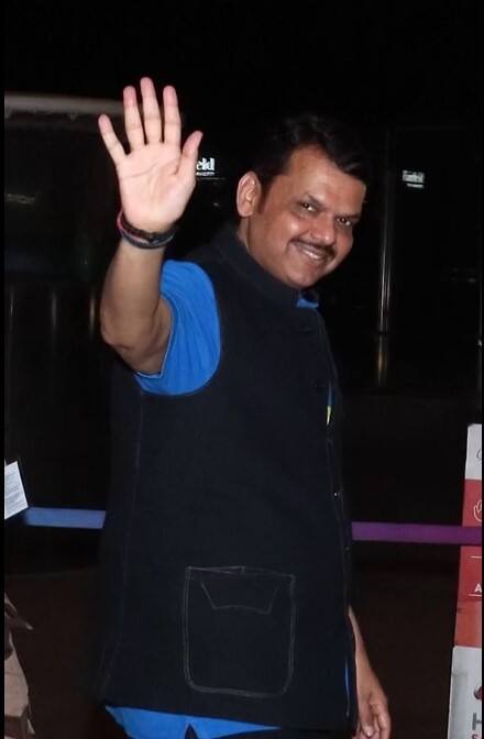 महाराष्ट्राचे उपमुख्यमंत्री देवेंद्र फडणवीस यांच्या हस्ते शिवरायांच्या पुतळ्याचं लोकार्पण होणार आहे.