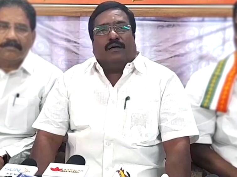 Pudhucherry Concession of working hours to women employees RSS., attempt to impose ideology opposition leader Siva condemned TNN பெண் ஊழியர்களுக்கு வேலை நேர சலுகை; RSS சித்தாந்தத்தை திணிக்கும் முயற்சி - எதிர்க்கட்சித் தலைவர் சிவா கண்டனம்