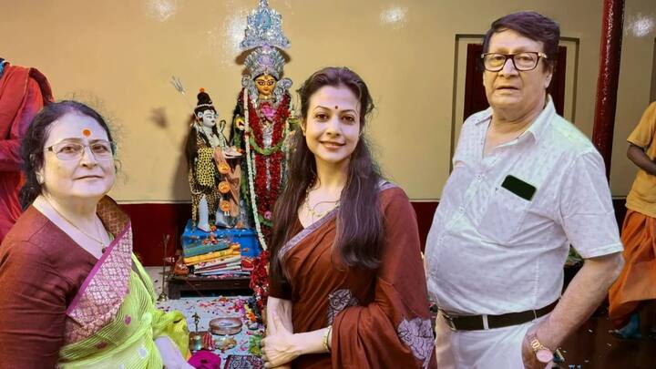 এখন মল্লিক পরিবারের চোখের মণি কবীর। মায়ের জন্মদিনে কতটা আনন্দ করে একরত্তি পুত্র? হেসে ফেলে রঞ্জিত বললেন...