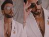 Ranveer Singh: கருப்பு கண்ணாடியணிந்து ஸ்டைலாக போஸ் கொடுக்கும் ரன்வீர் சிங்..இதயத்தை தொலைத்த ரசிகைகள்!