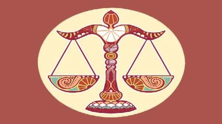 તુલાઃ- તુલા રાશિના લોકોના કાર્યક્ષેત્રમાં આ યોગની અસર જોવા મળશે. તમે જે પણ કામ કરશો તેમાં તમને સફળતા મળશે. રાજનીતિ સાથે જોડાયેલા લોકો આ યોગથી ઉચ્ચ પદ પર પહોંચી શકે છે. આ સમય તમારા માટે આર્થિક લાભ લઈને આવ્યો છે. આ સમય દરમિયાન તમને તમારી કારકિર્દીમાં ઘણી નવી તકો મળવાની સંભાવના છે.