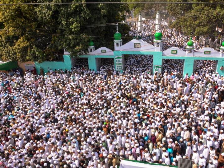 Kanpur Police FIR against 1700 People for offering Eid Namaz on road ANN Kanpur News: सड़क पर ईद की नमाज को लेकर कानपुर पुलिस की बड़ी कार्रवाई, 1700 लोगों के खिलाफ FIR दर्ज