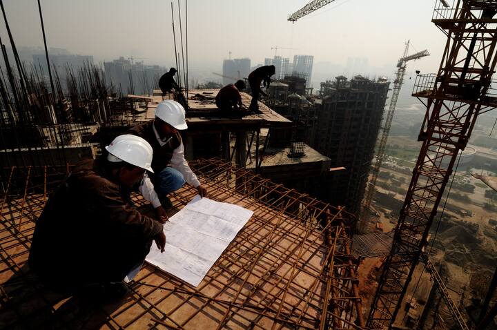 জুন ২০২২, ইন্টারন্যাশনাল লেবার কনফারেন্স (ILC) ILO-এর মৌলিক নীতি এবং কর্মক্ষেত্রে অধিকারের কাঠামোতে 'নিরাপদ এবং স্বাস্থ্যকর কাজের পরিবেশ' বিষয়টি অন্তর্ভুক্ত করার সিদ্ধান্ত নিয়েছিল।