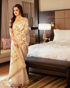 అమృతం తాగావా త్రిషా - అంత అందంగా ఉన్నావ్!