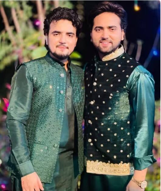 ਦਾਨਿਸ਼ ਦੇ ਇੰਸਟਾਗ੍ਰਾਮ ਤੋਂ ਕੁਝ ਤਸਵੀਰਾਂ ਸਾਹਮਣੇ ਆਈਆਂ ਹਨ। ਪਰ ਉਸਨੇ ਆਪਣੀਆਂ ਤਸਵੀਰਾਂ ਵਿੱਚ ਬਹੁਤਾ ਖੁਲਾਸਾ ਨਹੀਂ ਕੀਤਾ। ਇਨ੍ਹਾਂ ਤਸਵੀਰਾਂ ਨੂੰ ਉਸ ਦੇ ਖਾਸ ਲੋਕਾਂ ਨੇ ਟੈਗ ਕੀਤਾ ਹੈ। ਫੋਟੋ ਵਿੱਚ ਦਾਨਿਸ਼ ਆਪਣੇ ਹਲਦੀ ਵਾਲੇ ਕੁੜਤੇ ਵਿੱਚ ਨਜ਼ਰ ਆ ਰਹੇ ਹਨ।