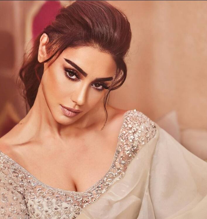 महक ने बताया कि वे बहुत खुश हैं कि उनकी महनत का फल उन्हें मिला. वहीं उनके दोस्तो की जगह अब वे हंसती हैं.