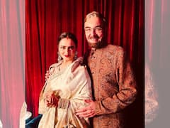 'ফিল্মফেয়ার অ্যাওয়ার্ডস'-এ এক ফ্রেমে বন্দি 'খুন ভরি মাঙ্গ' জুটি কবীর বেদী ও রেখা