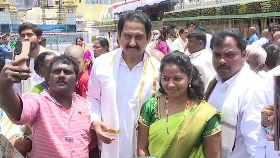 Actor Suman Tirumala Visit : తిరుమల శ్రీవారిని దర్శించుకున్న నటుడు సుమన్ | DNN | ABP Desam