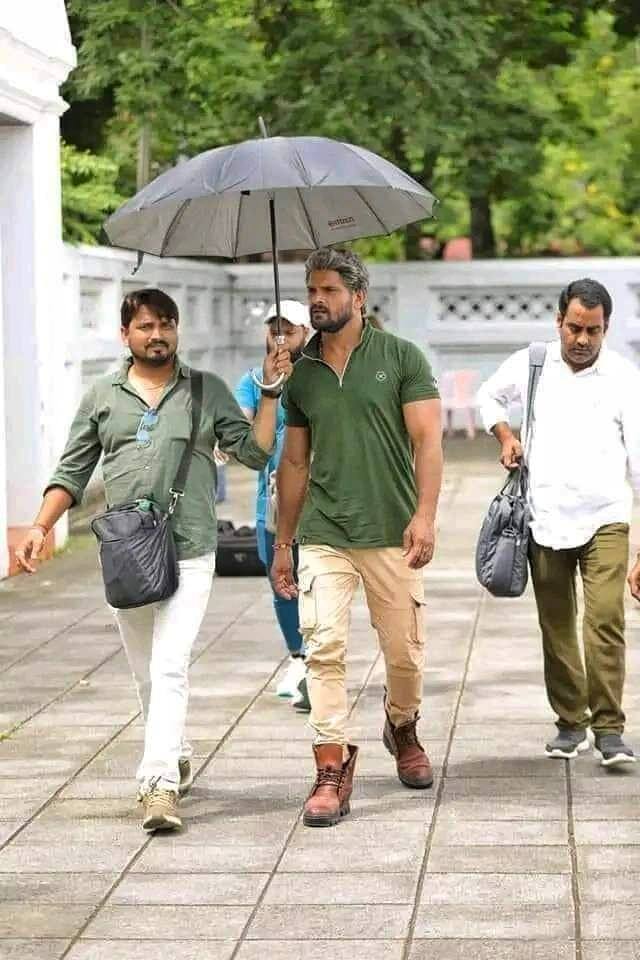 क्या आप जानते हैं मशहूर टेनिस प्लेयर सानिया मिर्जा की वजह से एक बार खेसारी लाल यादव जेल की हवा तक खा चुके हैं.