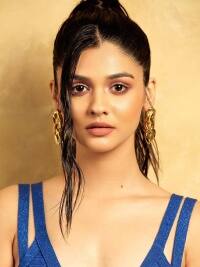 इस क्रेजी तरीके से पैसे कमाना चाहती हैं टीवी की अक्षरा