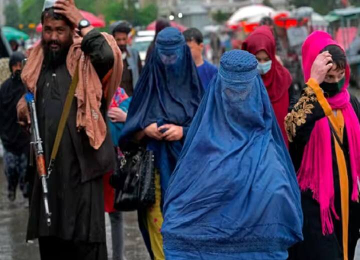 Afghan women protest in Kabul urge other countries not to recognise Taliban regime Afghanistan: अफगान महिलाओं ने किया प्रदर्शन, अन्य देशों से तालिबान शासन को मान्यता नहीं देने के लिए की अपील