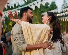 Photos : કે એલ રાહુલથી લઈને વિરાટ કોહલી સુધી, આ ખેલાડીઓએ લગ્નમાં શું પહેર્યુ?