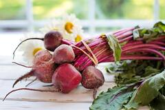 Beetroot For Lips : என்ன செஞ்சாலும் உதட்டின் நிறம் கருப்பாவே இருக்கா? இருக்கவே இருக்கு பீட்ரூட்!