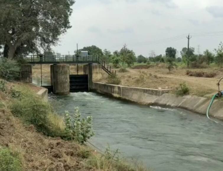 A young man and a young woman committed suicide by jumping into the canal in Mahuva Surat: મહુવામાં પ્રેમીપંખીડાએ કેનાલમાં ઝંપલાવી મોતને વ્હાલું કર્યું