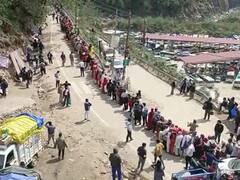 केदारनाथ यात्रा में खराब मौसम से बढ़ी परेशानी, रजिस्ट्रेशन चेकिंग के लिए सोनप्रयाग में लगी लंबी लाइन