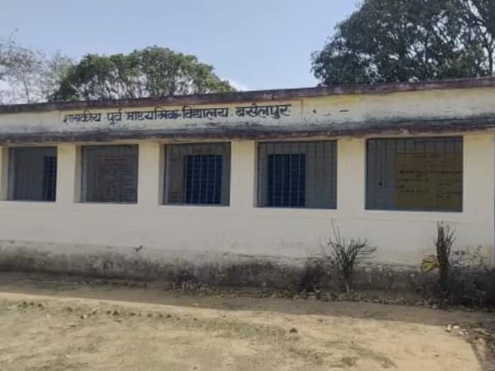 Manendragarh Chirmiri Bharatpur School Locked Due To Superstition Chhattisgarh News ann Chhattisgarh News: इस जिले के स्कूल में लटका है ताला, 2 साल में हुई 5 टीचर्स की मौत, चौंकाने वाली है वजह