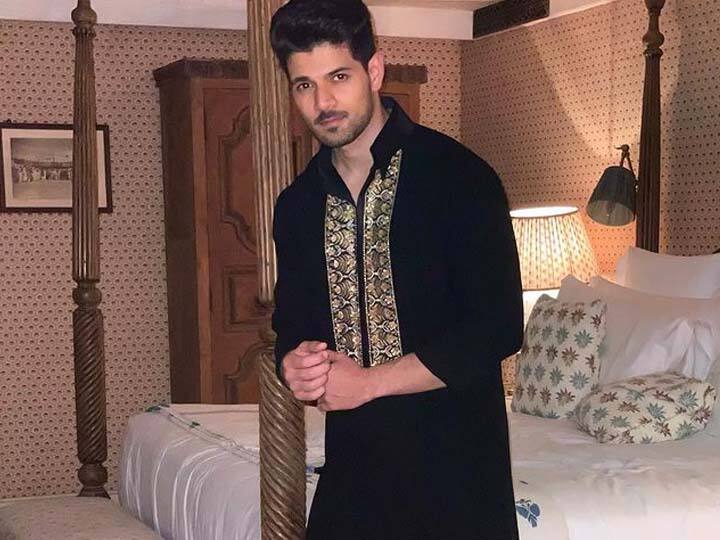 Jiah Khan Suicide Case: 'जिया के साथ जो हुआ वो बहुत...' सुसाइड केस में बरी होने के बाद सूरज पंचोली ने तोड़ी चुप्पी, एक्ट्रेस को लेकर कही ये बात Sooraj Pancholi says What happened to Jiah Khan was really unfortunate but it was beyond my control after being acquitted in suicide case Jiah Khan Suicide Case: 'जिया के साथ जो हुआ वो बहुत...' सुसाइड केस में बरी होने के बाद सूरज पंचोली ने तोड़ी चुप्पी, एक्ट्रेस को लेकर कही ये बात