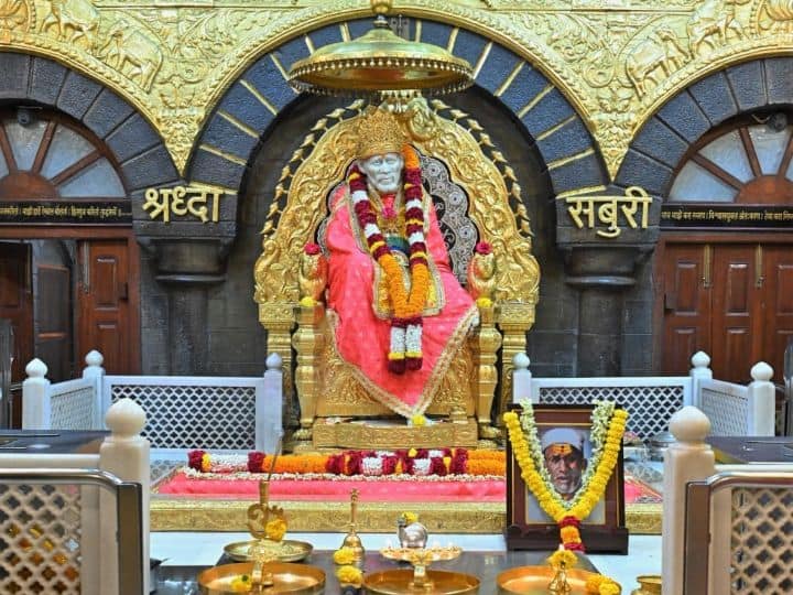Shirdi Sai Baba Temple Bandh Locals withdraw indefinite decision of Shirdi bandh from May 1 Shirdi Sai Temple: मंत्री राधाकृष्ण विखे की मेहनत लाई रंग, स्थानीय लोगों ने 1 मई से शिरडी बंद का फैसला लिया वापस