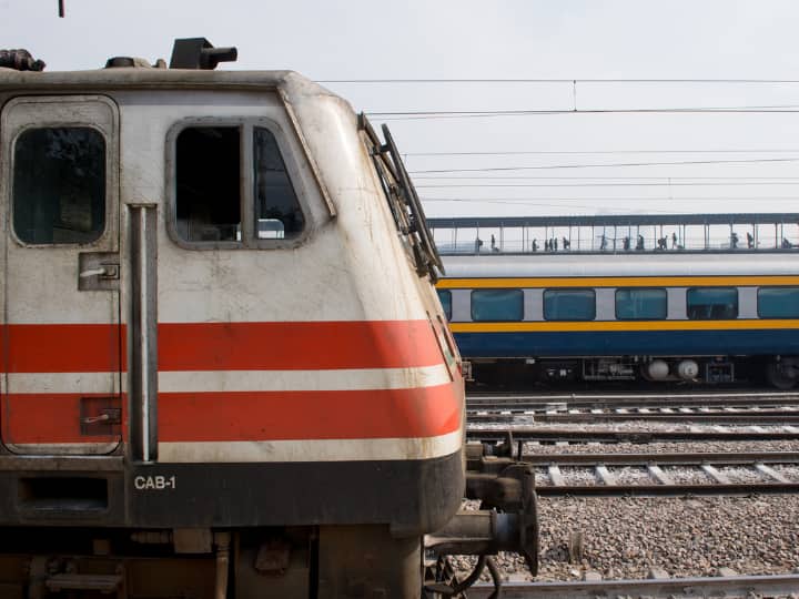 ​Indian Railway Jobs 2023: भारतीय रेलवे में नौकरी पाने का शानदार मौका! इस दिन से पहले करना होगा अप्लाई