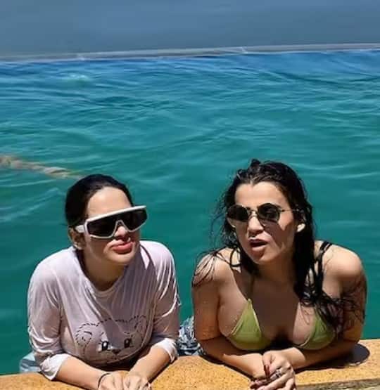 ਉਰਫੀ ਮੂਲ ਰੂਪ ਵਿੱਚ ਲਖਨਊ, ਉੱਤਰ ਪ੍ਰਦੇਸ਼ ਦੀ ਰਹਿਣ ਵਾਲੀ ਹੈ। ਉਨ੍ਹਾਂ ਦਾ ਜਨਮ 15 ਅਕਤੂਬਰ 1996 ਨੂੰ ਉੱਤਰ ਪ੍ਰਦੇਸ਼ ਦੀ ਰਾਜਧਾਨੀ ਵਿੱਚ ਹੋਇਆ ਸੀ ਅਤੇ ਇੱਥੋਂ ਹੀ ਉਨ੍ਹਾਂ ਨੇ ਮੁੱਢਲੀ ਪੜ੍ਹਾਈ ਕੀਤੀ।