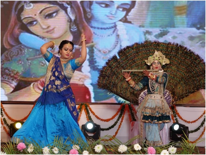 बरखा जोशी वर्तमान में राजकीय उच्च माध्यमिक विद्यालय संगीत रामपुरा में कथक नृत्य गुरु के पद पर हैं. सन 1999 में राष्ट्रपति केआर नारायणन औक प्रधानमंत्री अटल बिहारी वाजपेई द्वारा सम्मानित हो चुकी हैं.