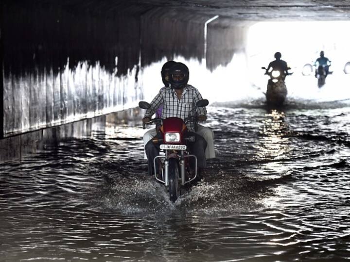 Gujarat Heavy Rain Causes Waterlogging Gondal City Weather Rapid Changes Heatwave Eastern India Heavy Rain Causes Waterlogging In Gondal City Of Rajkot, Commuters Face Harrowing Time — WATCH