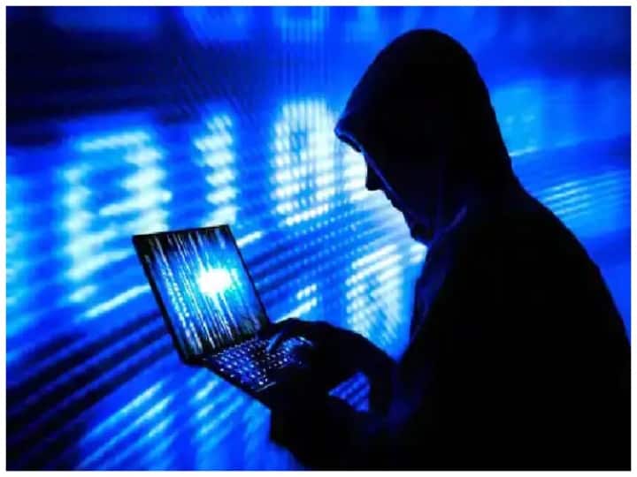 Police raid in Haryana's 'Jamtara' Nuh, 5 thousand policemen caught 125 hackers and cyber thugs Haryana Police Raid: हरियाणा के 'जामताड़ा' में पुलिस की रेड, 5 हजार पुलिसकर्मियों ने पकड़े 125 हैकर्स और साइबर ठग