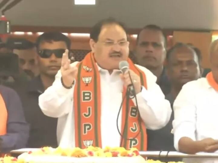 Karnataka Assembly Elections 2023 JP Nadda holds roadshow in Dharwad in Karnataka Karnataka Election 2023: 'कांग्रेस की गारंटी की वॉरंटी समाप्त हो गई है', धारवाड़ के रोड शो में बोले जेपी नड्डा- लोगों को अब...